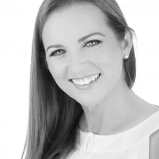 Dr. Jennifer Parer