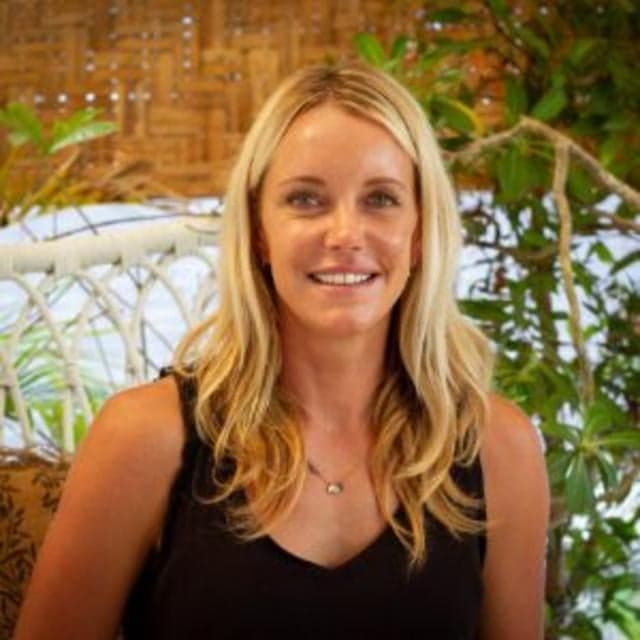 Dr. Amy Montagu